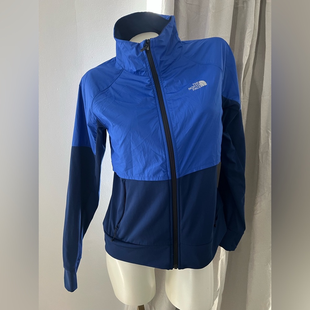 The North Face Women's Two-Tone Blue jacket